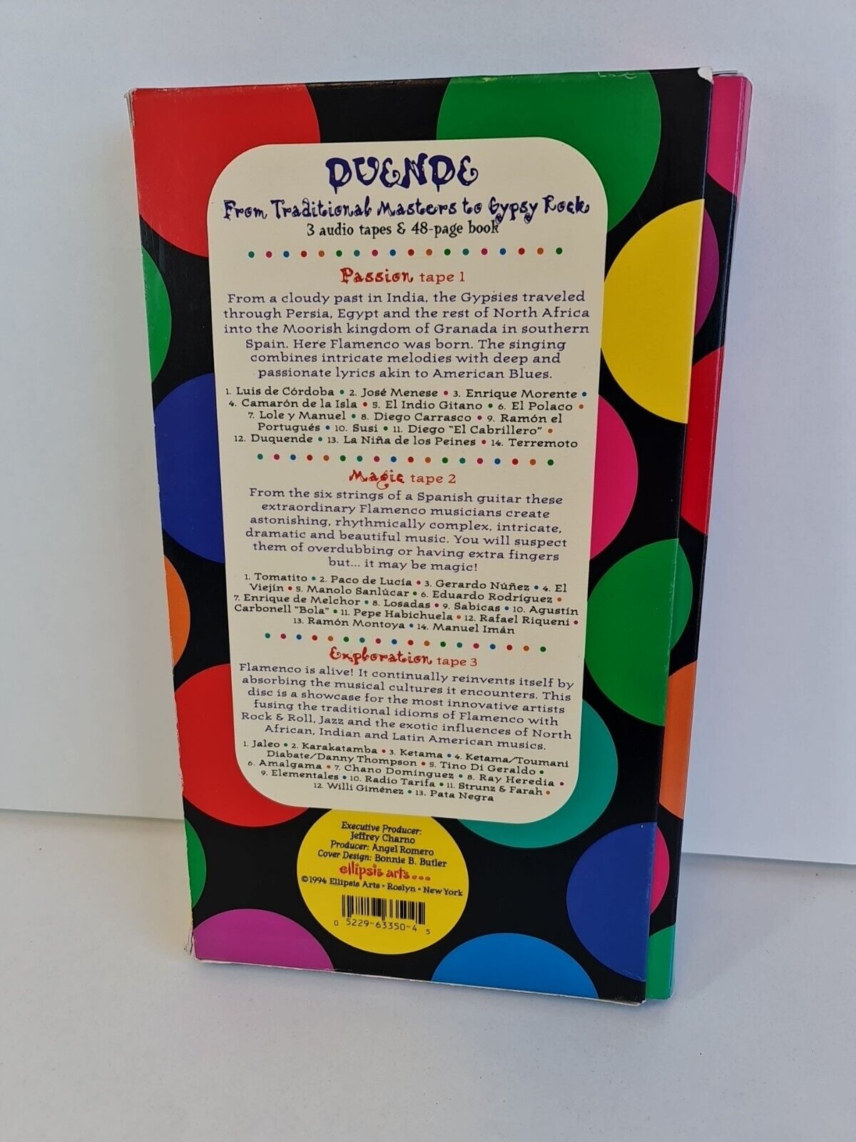 Duende: The Passion & Dazzling Virtuosity of Flamenco (3x Cassette & book)