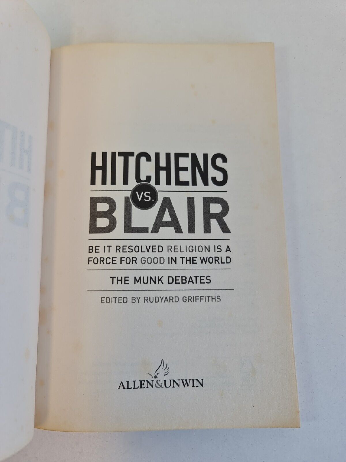 Hitchens vs Blair: Be it Resolved Religion is a Force for Good (2011)