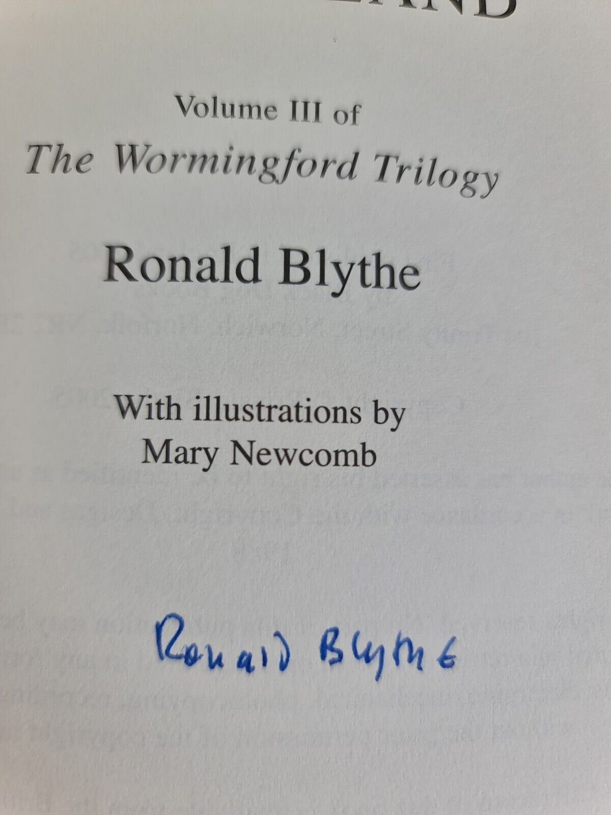 SIGNED Borderland: v.3 by Ronald Blythe (2005)