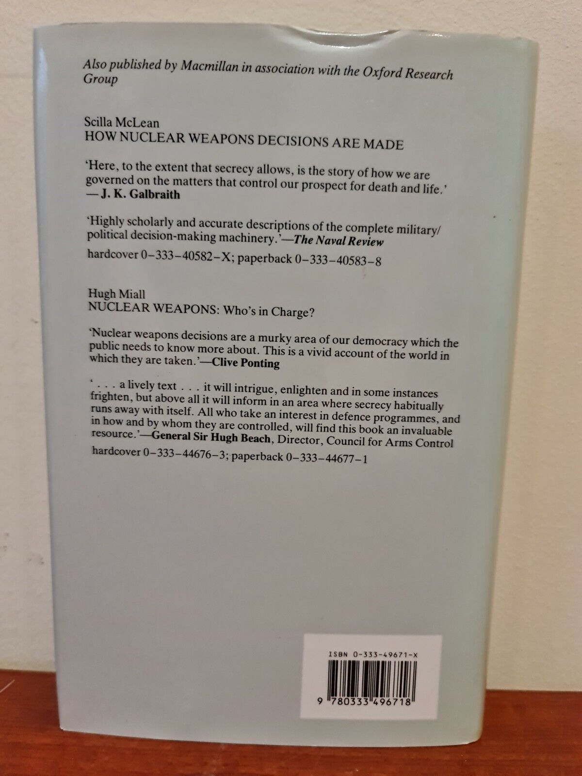 Modernizing NATO's Nuclear Weapons by Oliver Ramsbotham (1989)