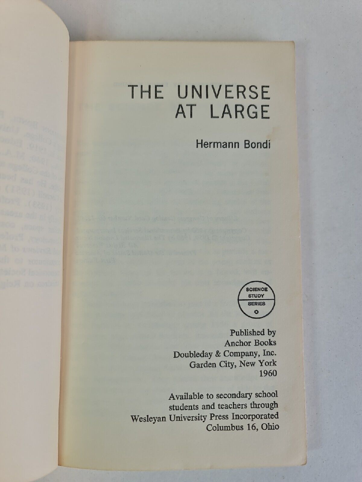 The Universe at Large by Hermann Bondi (1960) Science Study Series