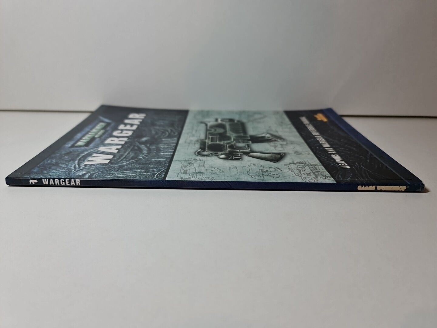 Warhammer 40,000 Wargear - Weapons & Wargear Reference Manual (2006)