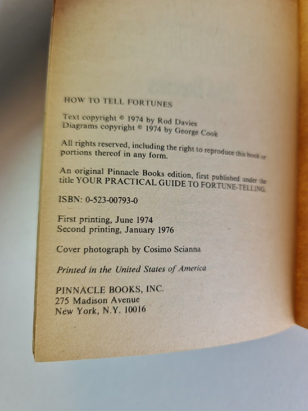 How To Tell Fortunes by Rod Davies (1976)