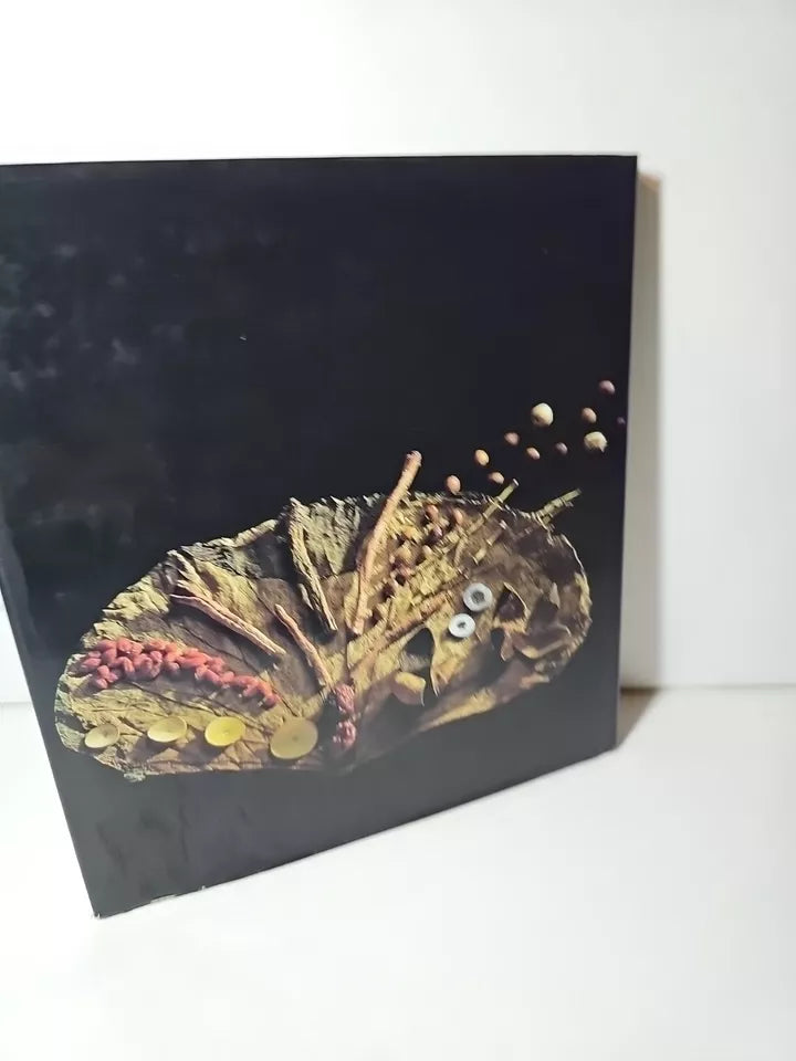 Illustrated Dictionary of Chinese Medicinal Herbs by Hsuan Keng (1990)