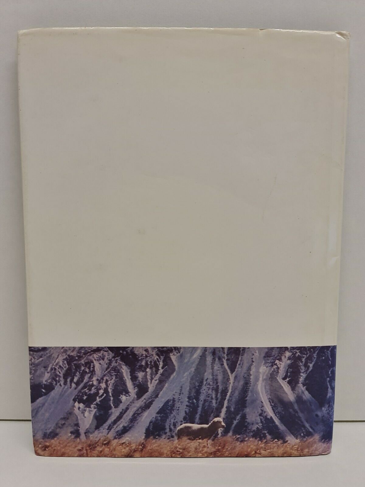 Mary Lou: Story of a High Country Lamb by Mona Anderson