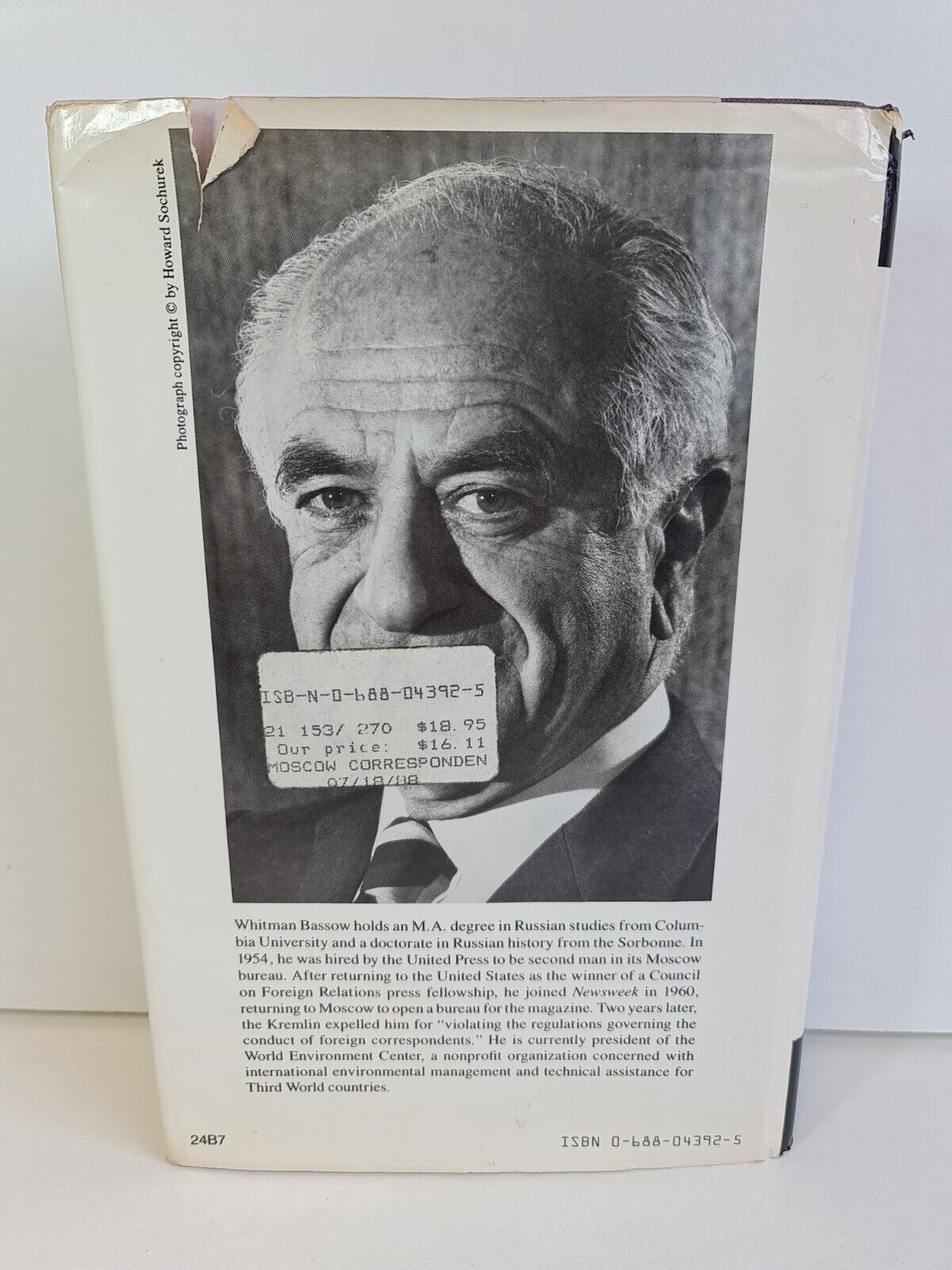The Moscow Correspondents: Reporting on Russia from Revolution to Glasnost by Whitman Bassow