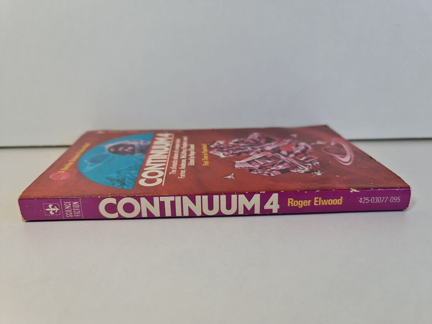 Continuum 4 eds Roger Elwood (1976)