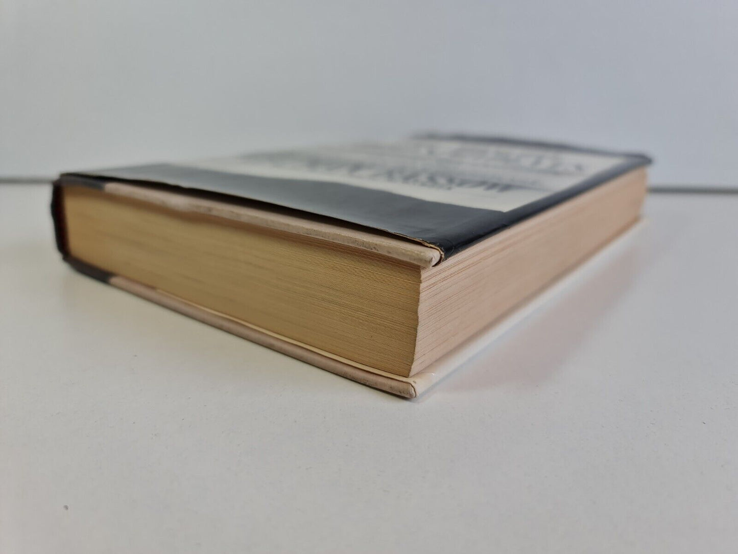 The Moscow Correspondents: Reporting on Russia from Revolution to Glasnost by Whitman Bassow
