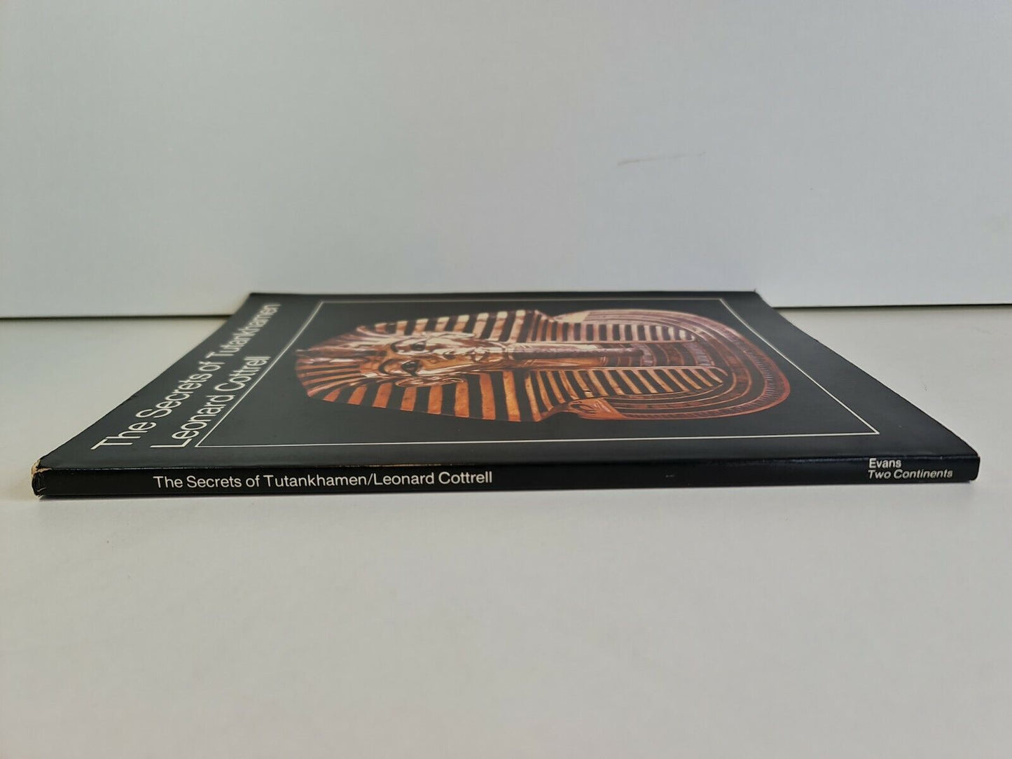 The Secrets of Tutankhamen by Leonard Cottrell (1978)