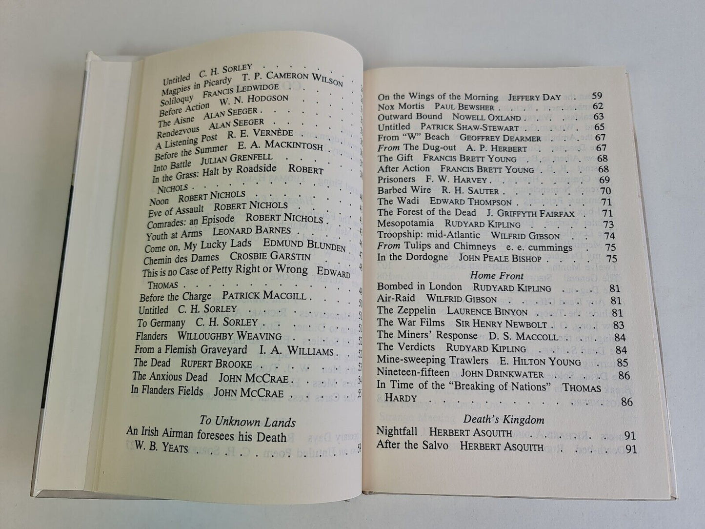 Up the Line to Death: War Poets, 1914-18 by B Gardner (1996 - ISIS Large Print)