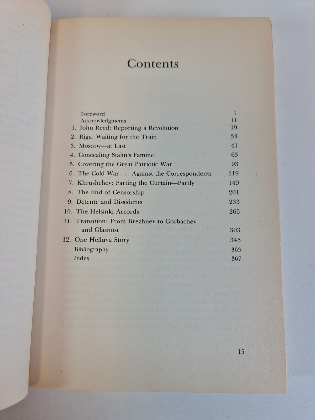 The Moscow Correspondents: Reporting on Russia from Revolution to Glasnost by Whitman Bassow