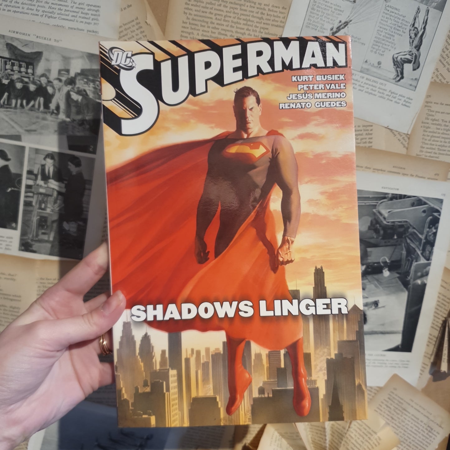 Superman: Shadows Linger by Busiek, Vale, Merino... (2009)