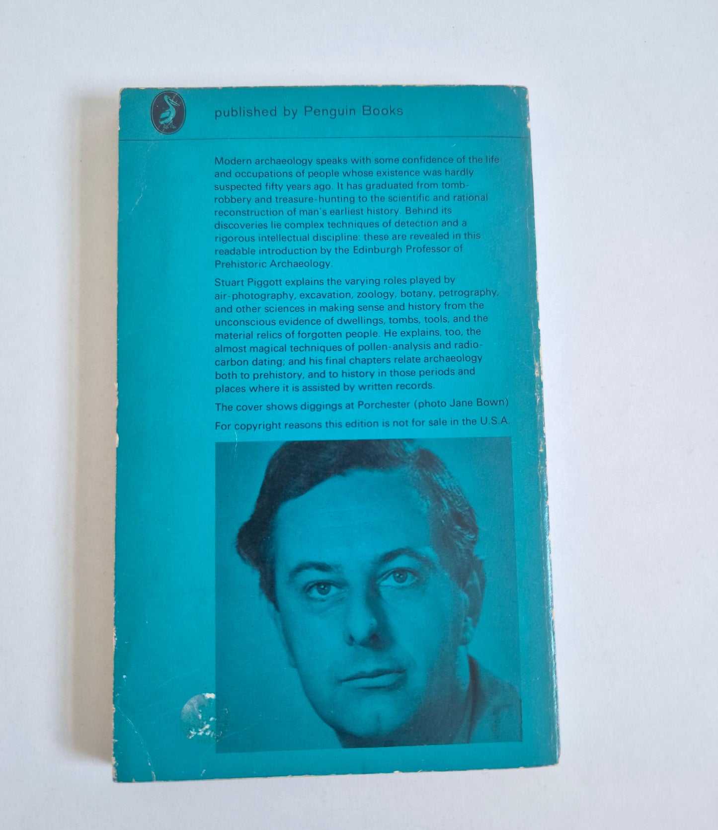 Approach to Archaeology by Stuart Piggott (1966)