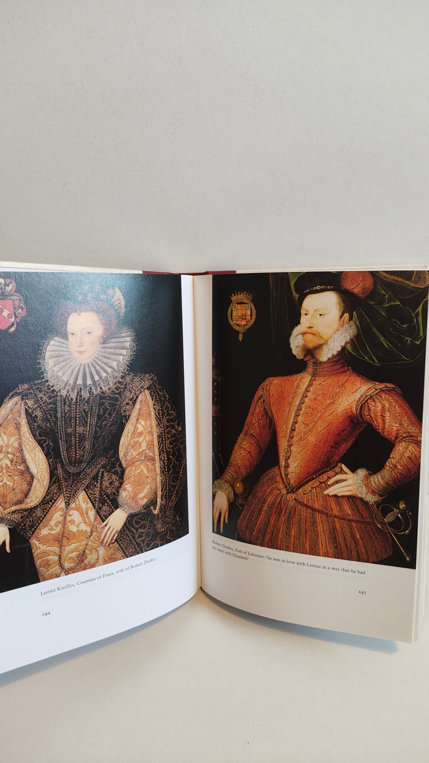 Elizabeth I: The Word of a Prince by Maria Perry (1990) Folio Society