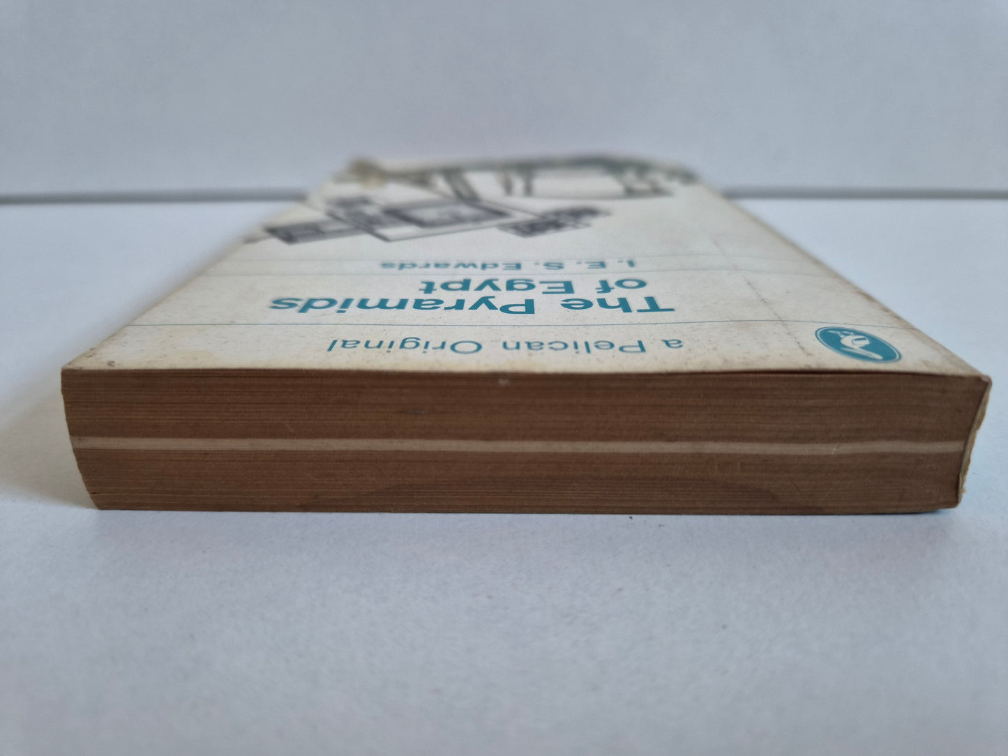 The Pyramids of Egypt by I E S Edwards (1970)