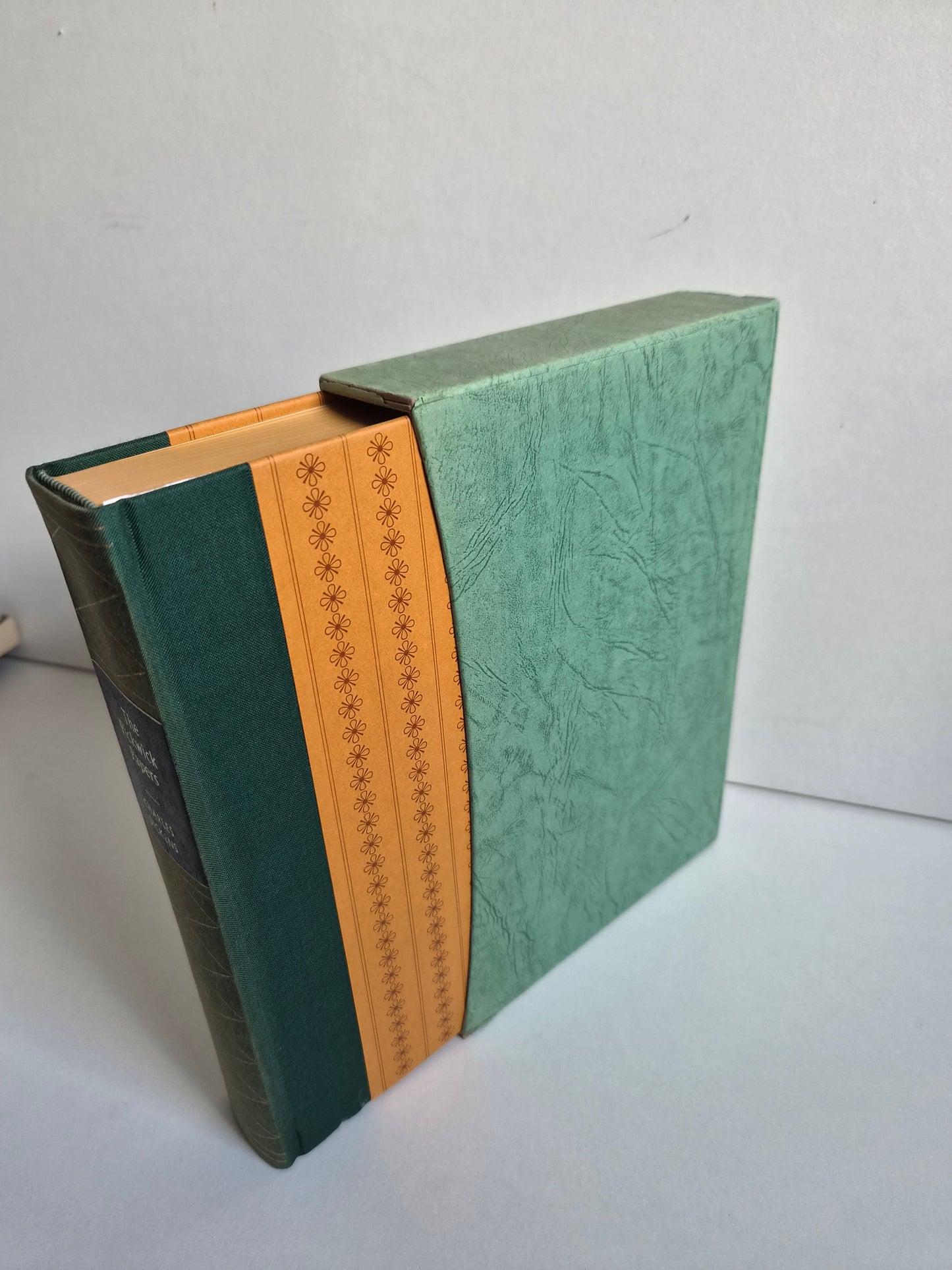 The Pickwick Papers by Charles Dickens (1981)