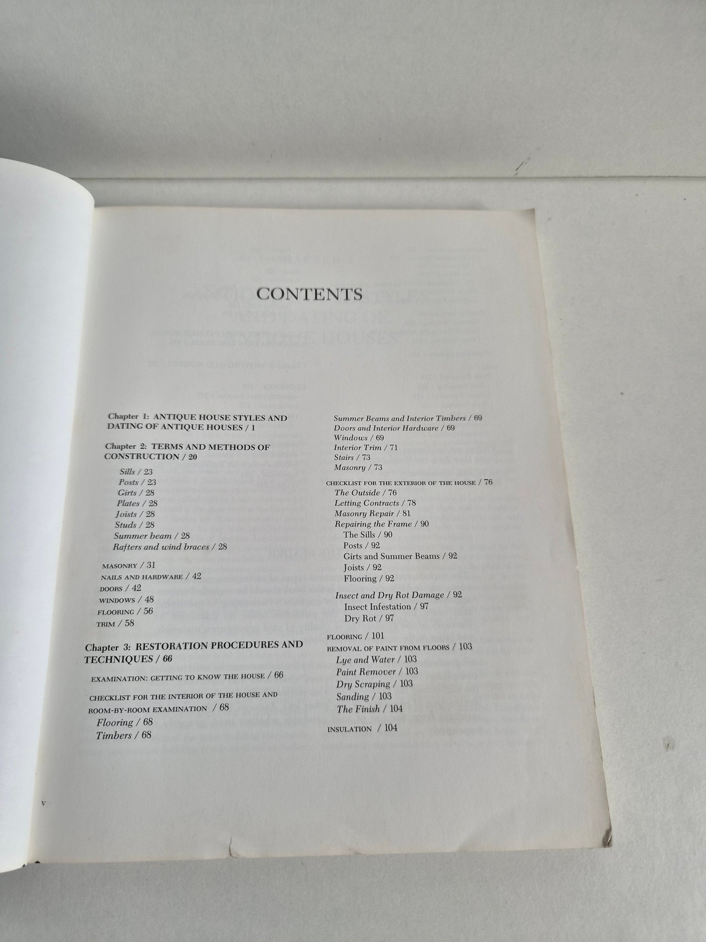 Antique Houses: Their Construction & Restoration by E Friedland (1990)