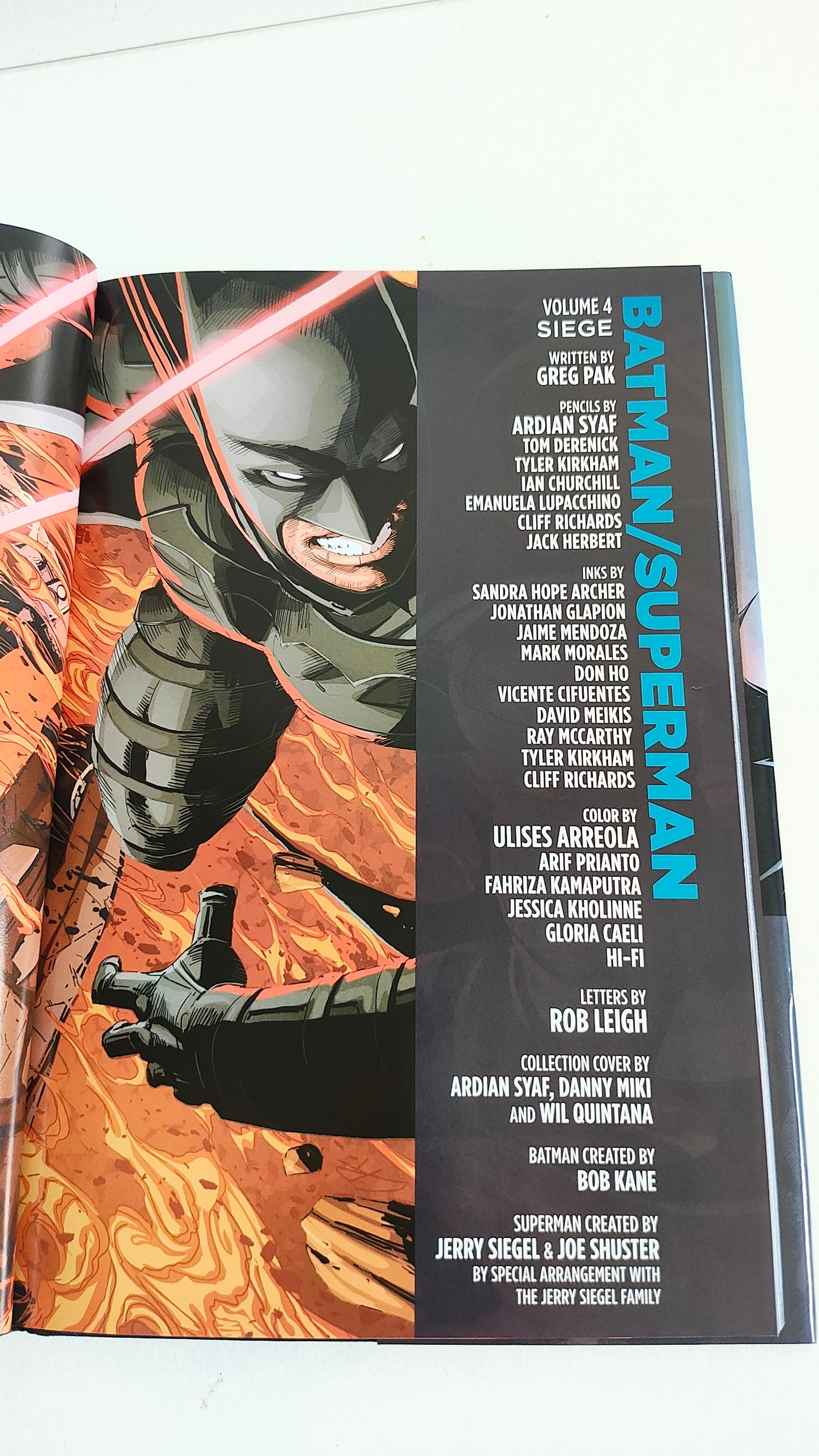 Batman/Superman Vol 4: Siege by Greg Pak (2015) DC