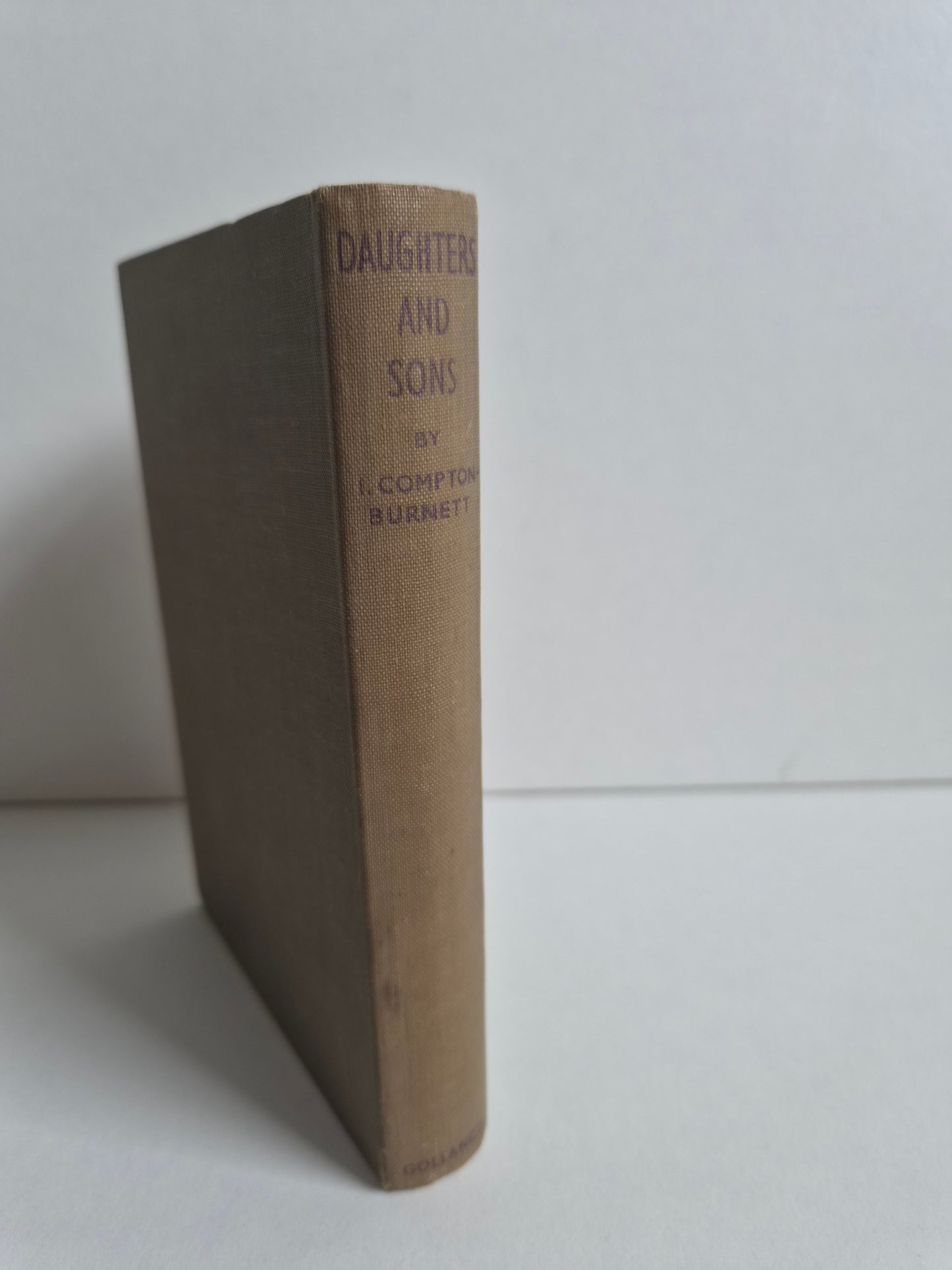 Daughters and Sons by I Compton-Burnett (1950)