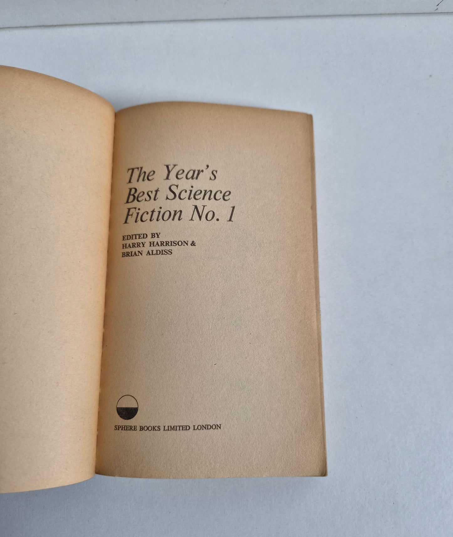 The Year's best Science Fiction No. 1 edited by Harry Harrison & Brian Aldiss (1968)