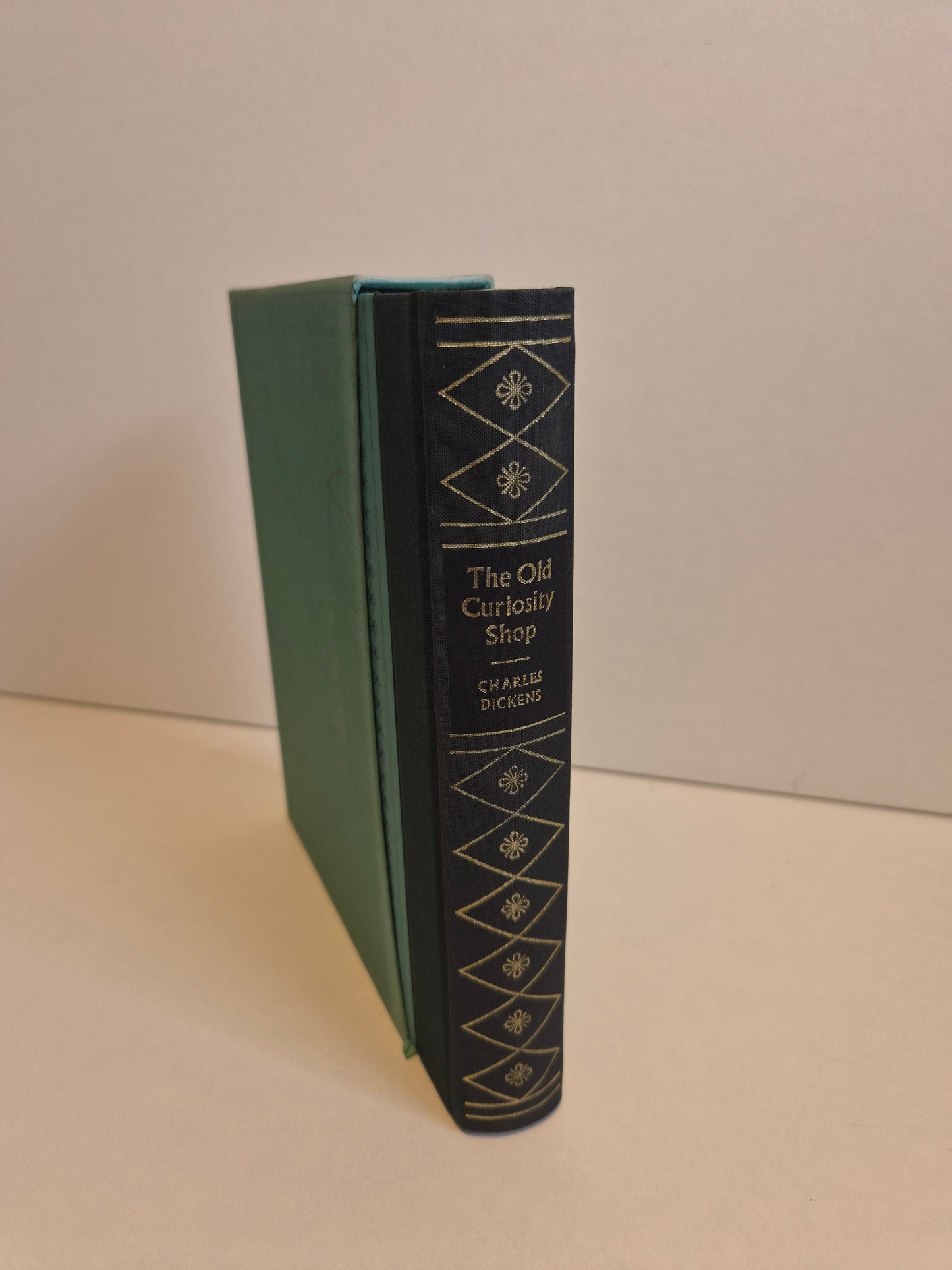 The Old Curiosity Shop by Charles Dickens (1987)