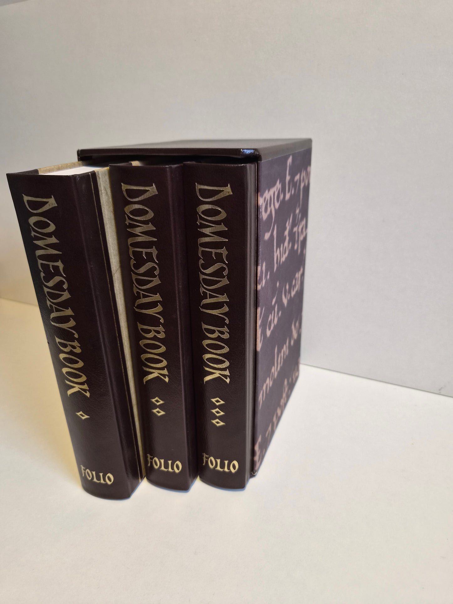 Domesday Book 3 Volume Set ( 2003)