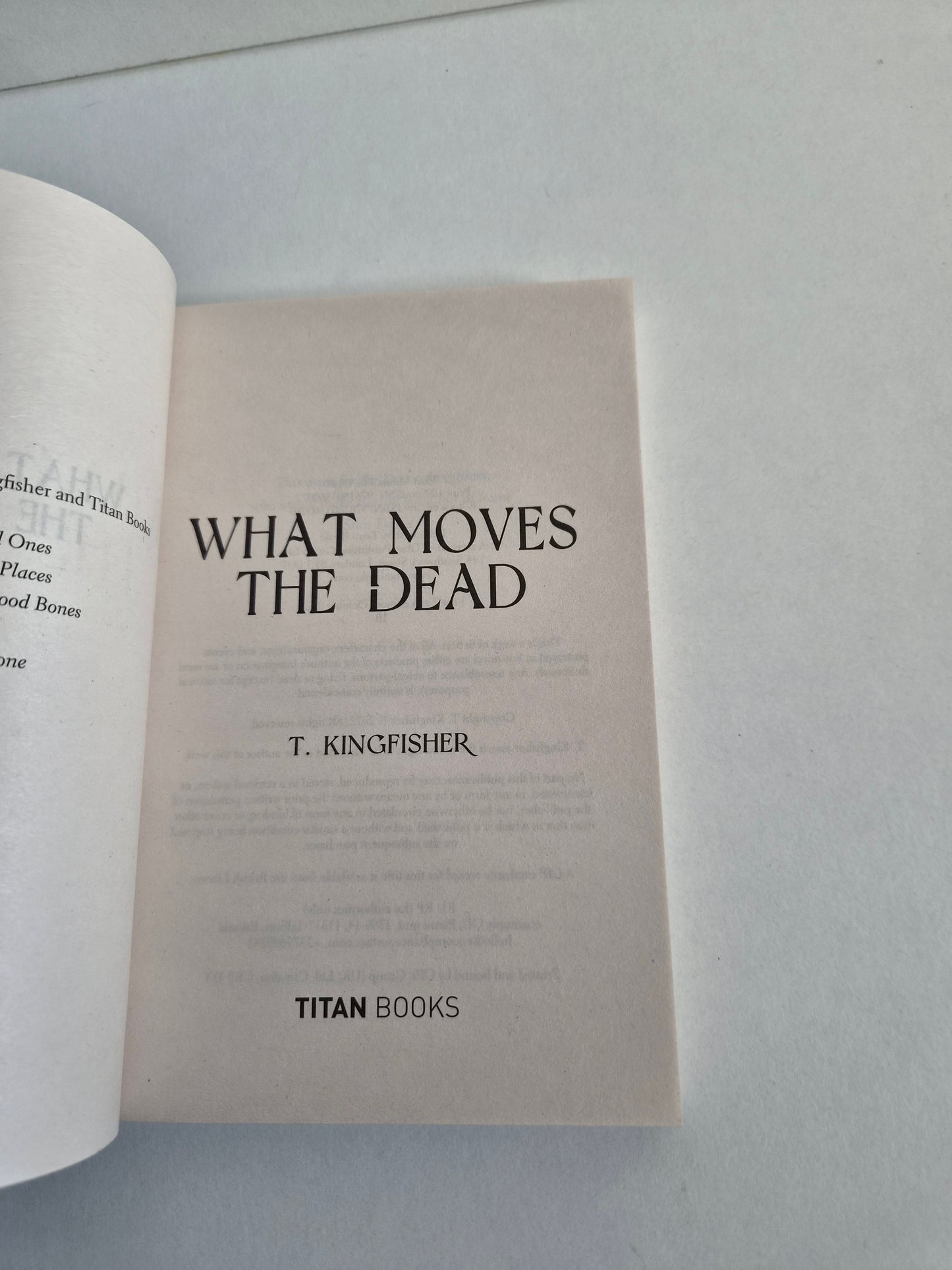 What Moves the Dead by T Kingfisher (2022)
