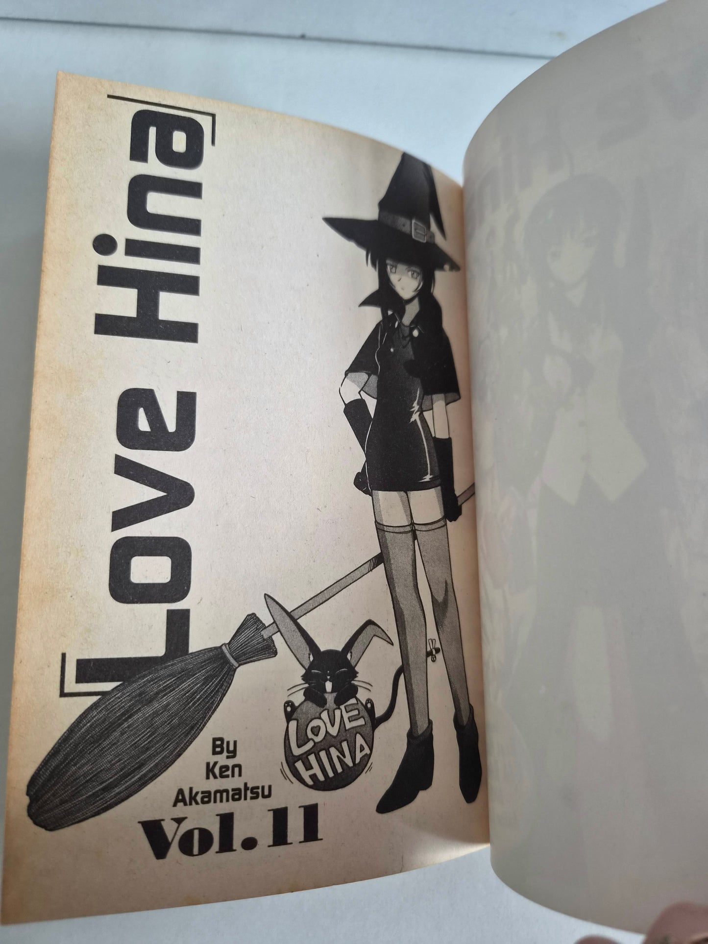 Love Hina Volume 11 by Ken Akamatsu (2003)