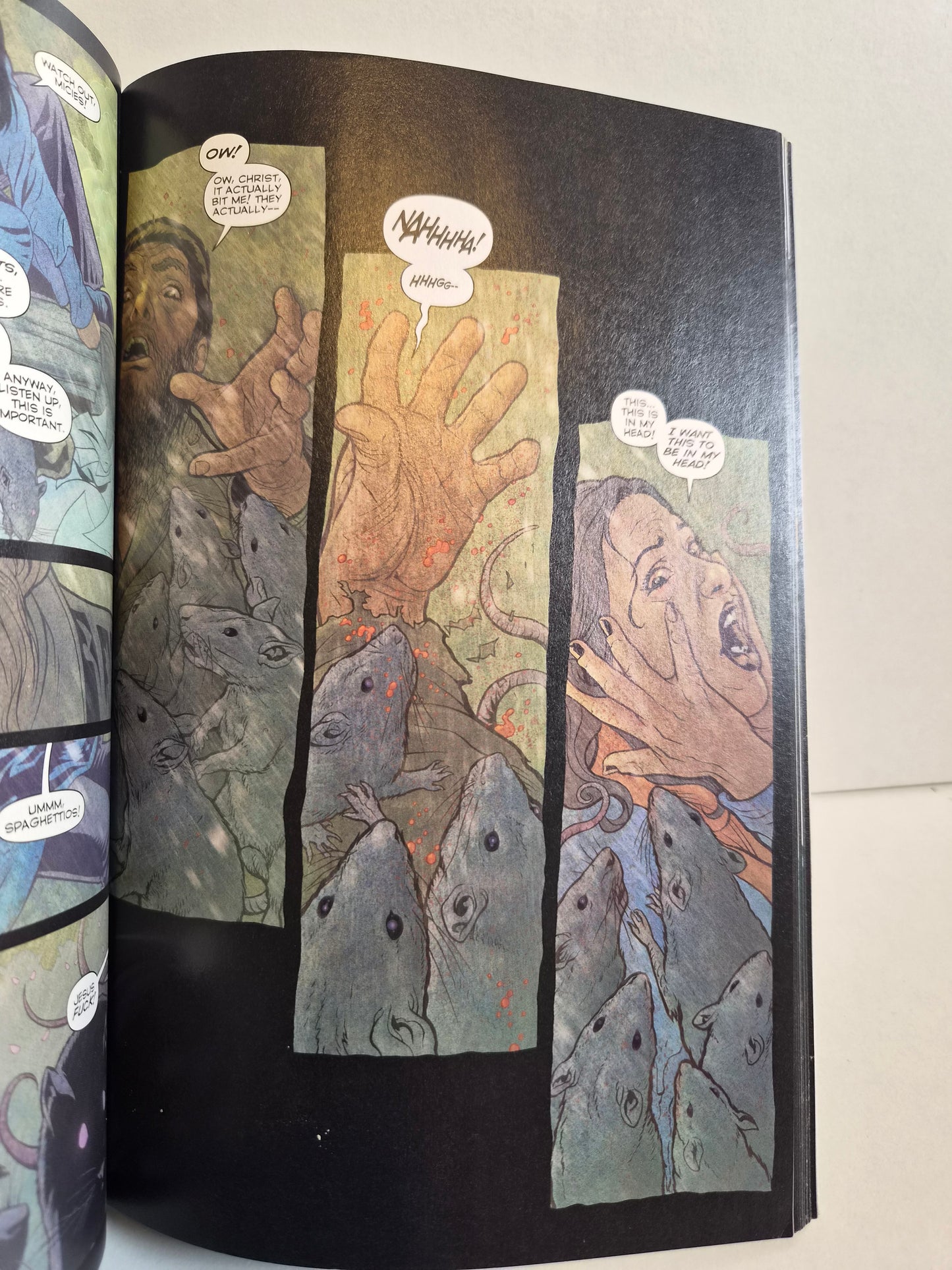 Ex Machina Ring Out the Old by Brian K Vaughan (2010)