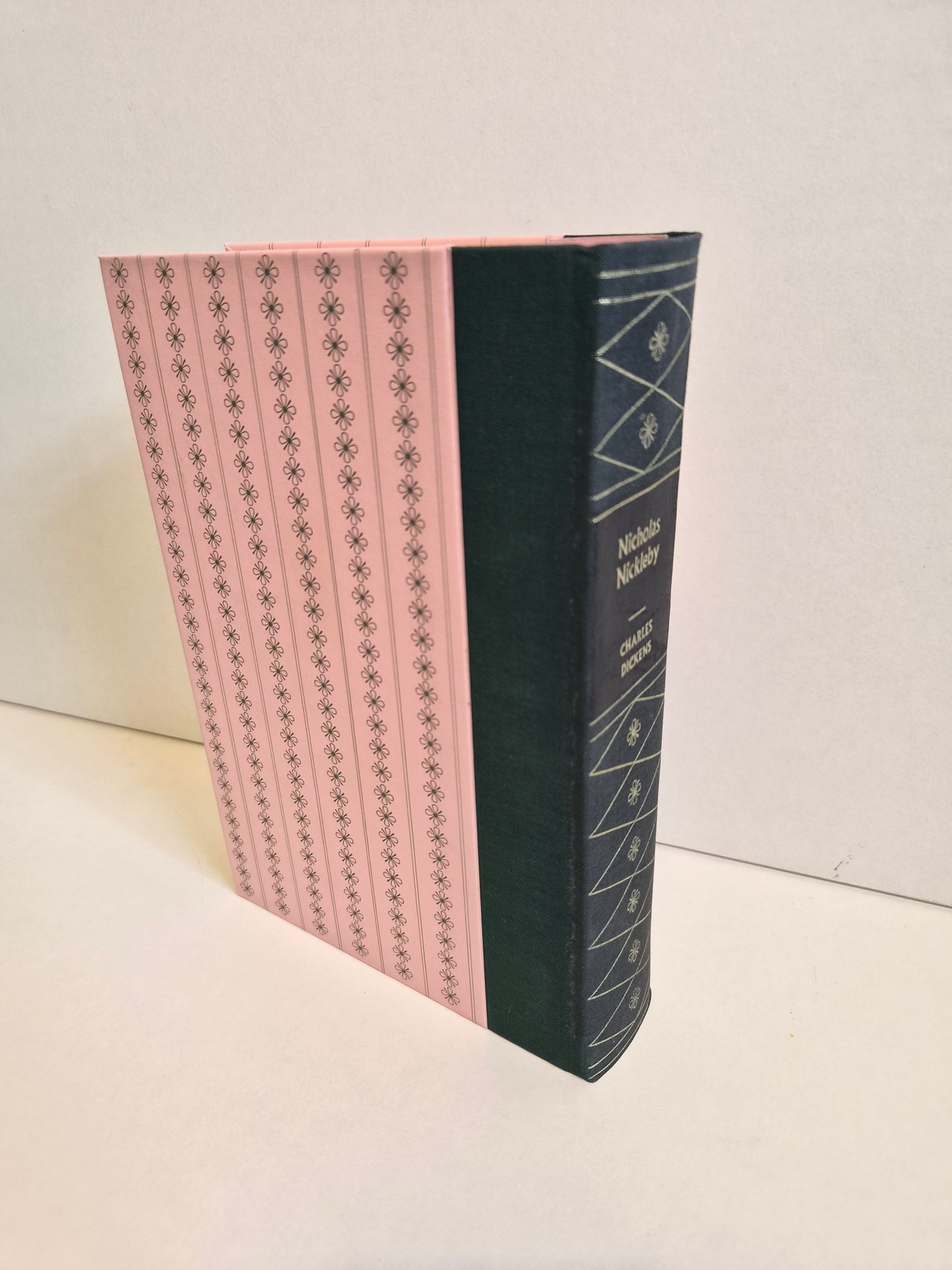 Nicholas Nickleby by Charles Dickens (1986)