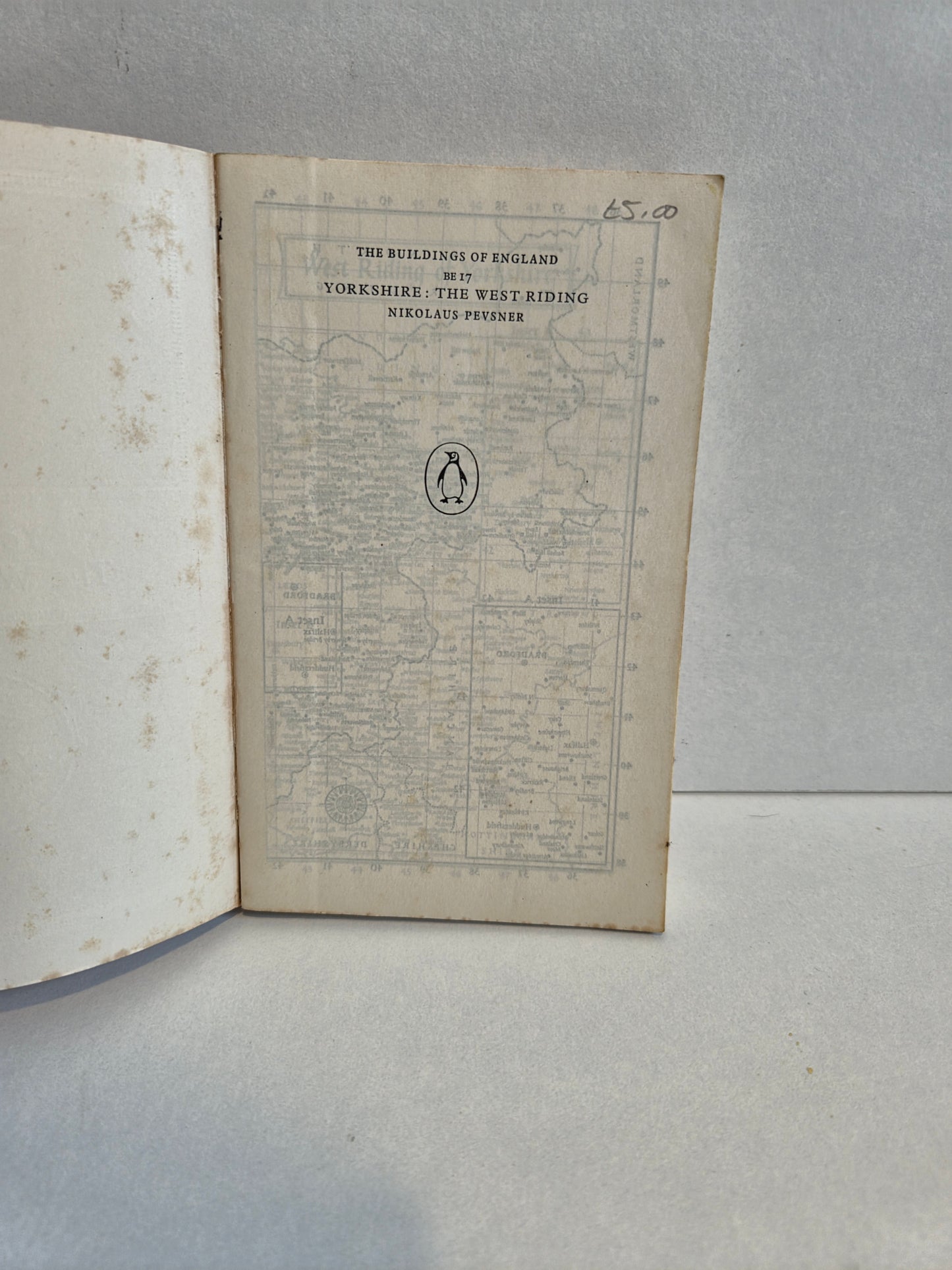 The Buildings of England: Yorkshire The West Riding by Nikolaus Pevsner(1959)