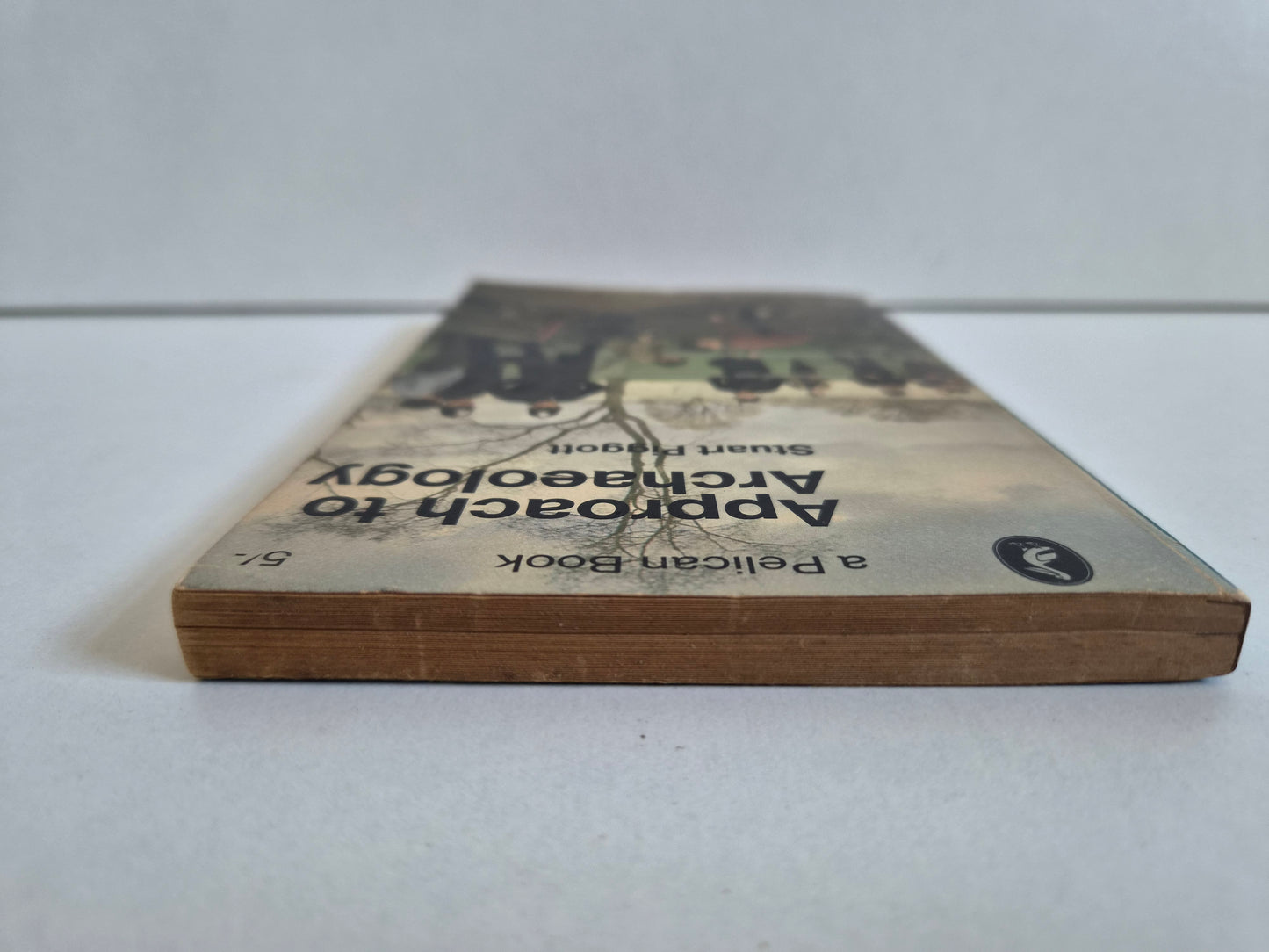 Approach to Archaeology by Stuart Piggott (1966)
