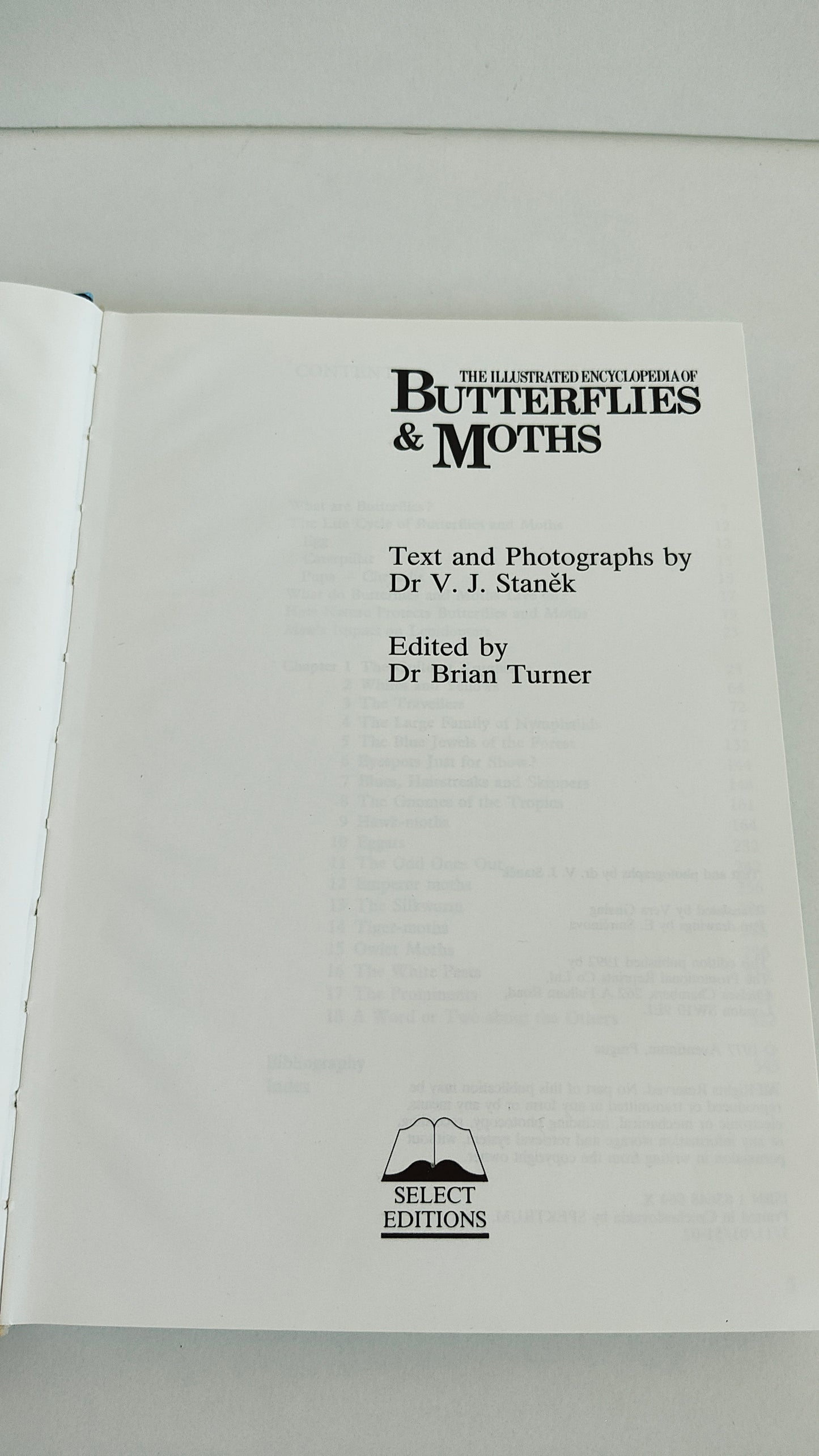 The Illustrated Encyclopedia of Butterflies & Moths by Dr V J Stanek (1992)