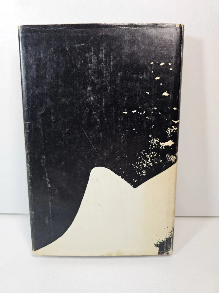 Jaws by Peter Benchley (1975)