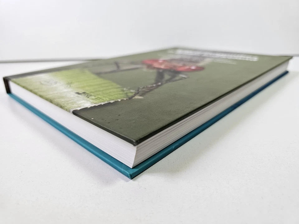 Atlas of Dragonflies in Britain and Ireland by Steve Cham, Pam Taylor (2014)