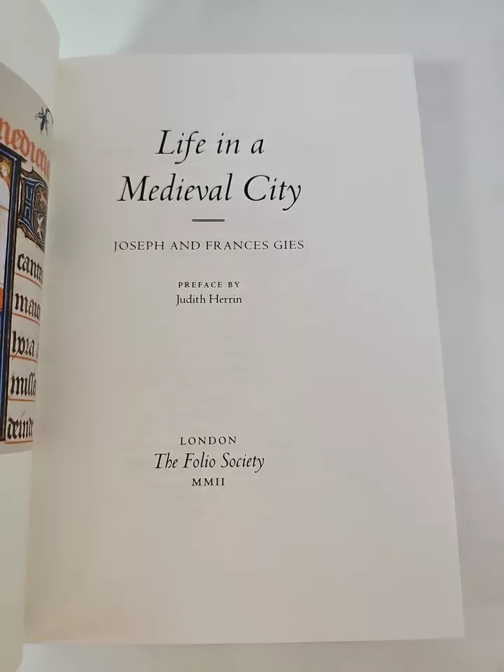 Folio Society -Scenes of Medieval Life: City, Castle, Village (2002)