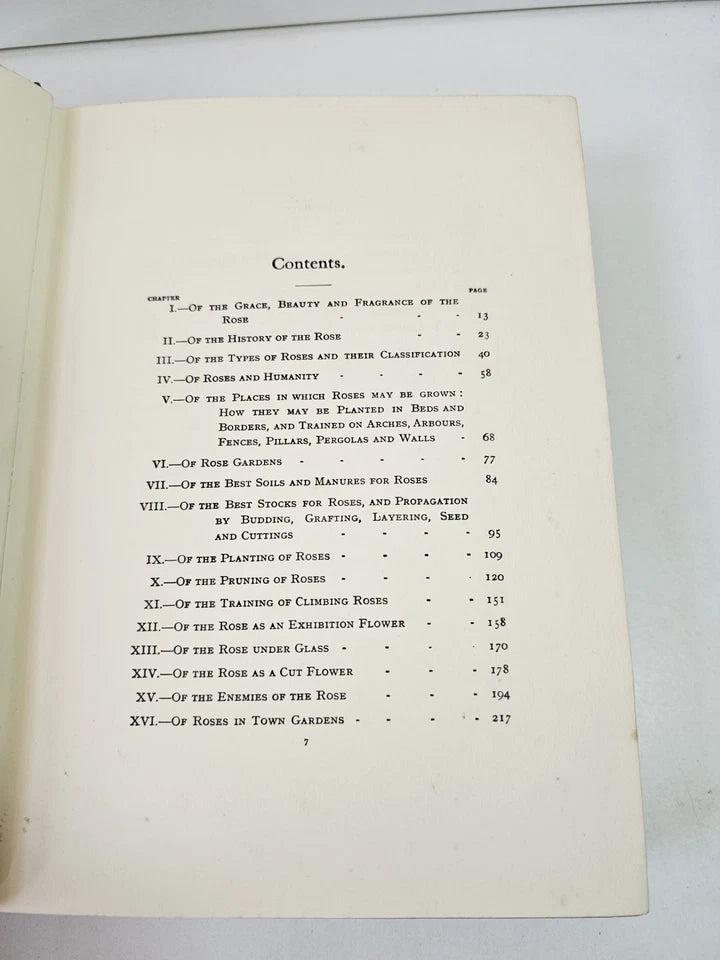 Roses and Rose Gardens by Walter Wright (1914)