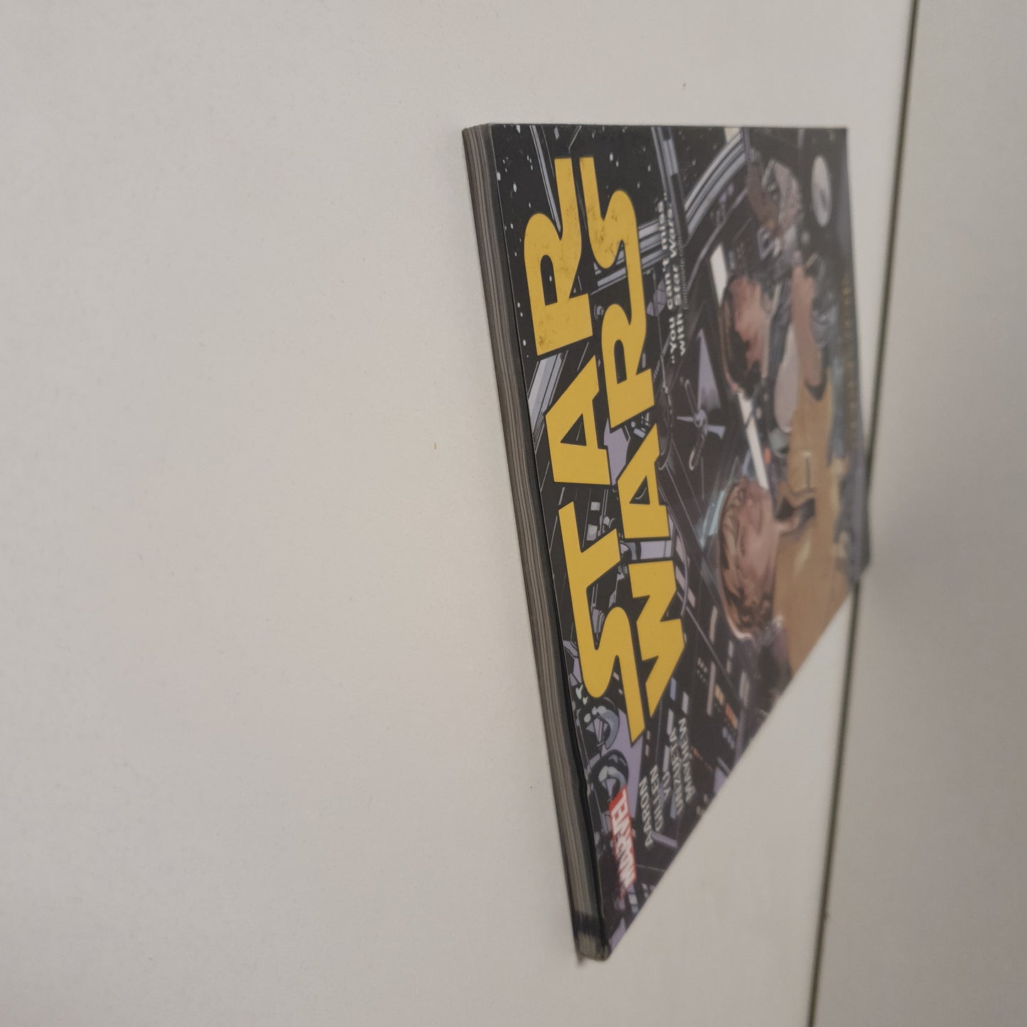 Star Wars Rebel Jail by Aaron, Gillen, Yu ... (2016)