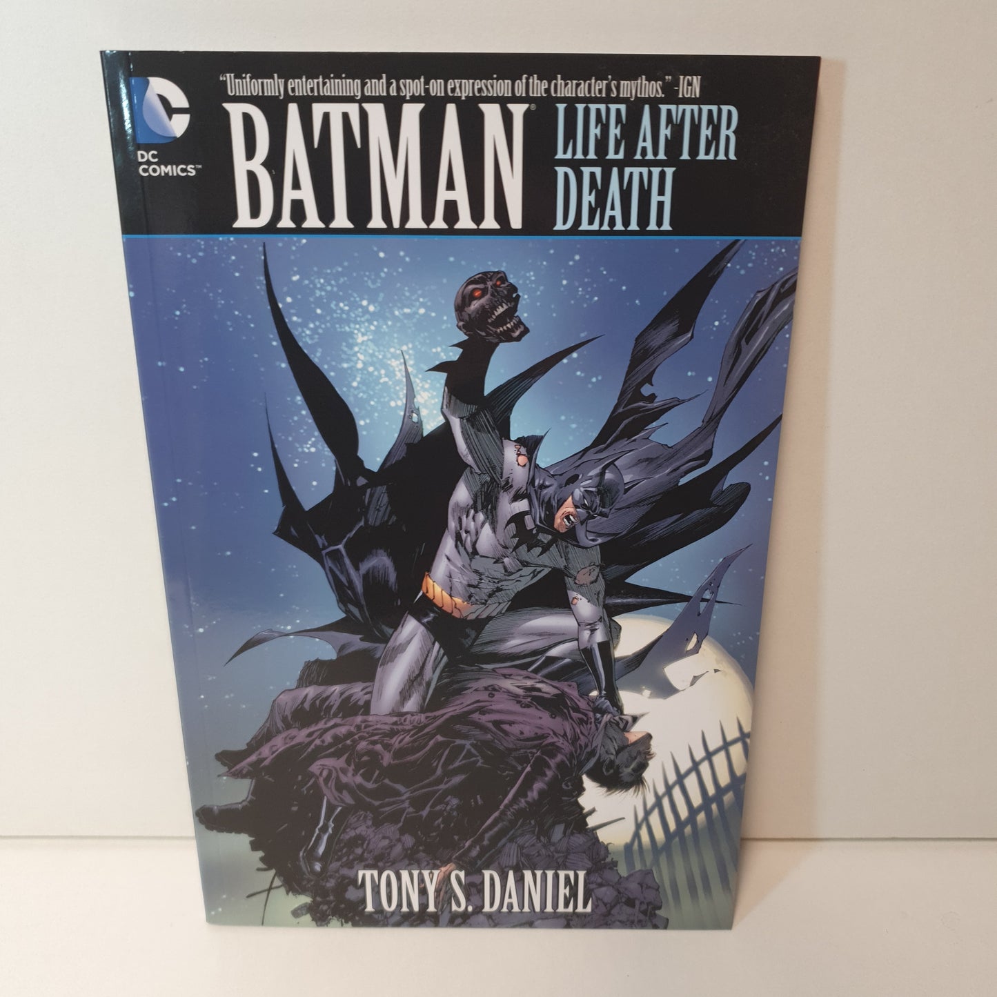 Batman: Life After Death by Tony S Daniel (2009)