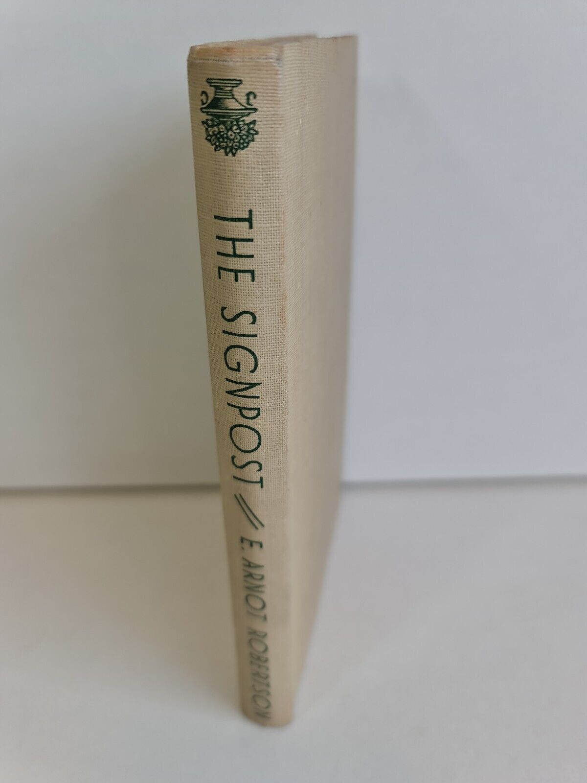 The Signpost by E. Arnot Robertson (1947)