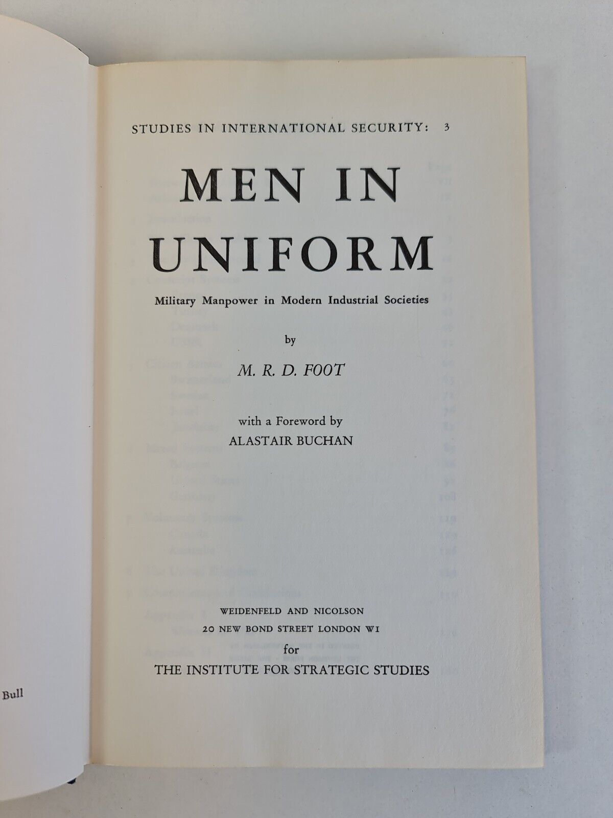 Men in Uniform: Military Manpower in Modern Industrial Societies by M R D Foot